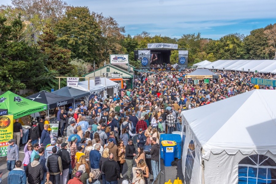 Wellfleet OysterFest photo